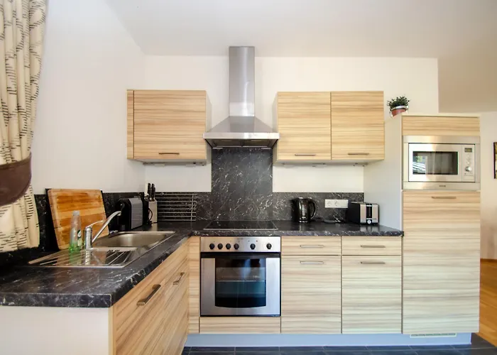 Kitz Residenz Six شقة *